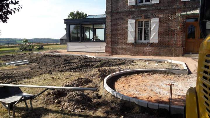 TPRC réalise l’aménagement extérieur de vos rêves au Château-d'Almenêches.